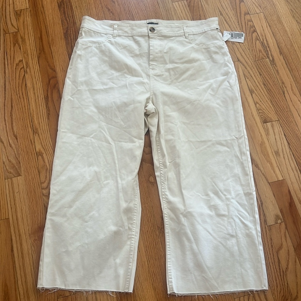 Black tape_ off white wash jeans